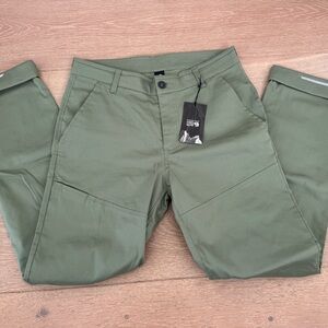 Mountain Hardwear Olive Cargo Pants